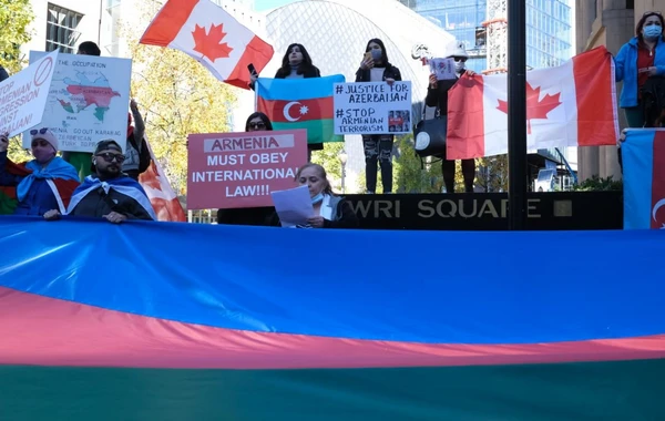 В Канаде прошла акция протеста против армянского террора в Гяндже - ФОТО