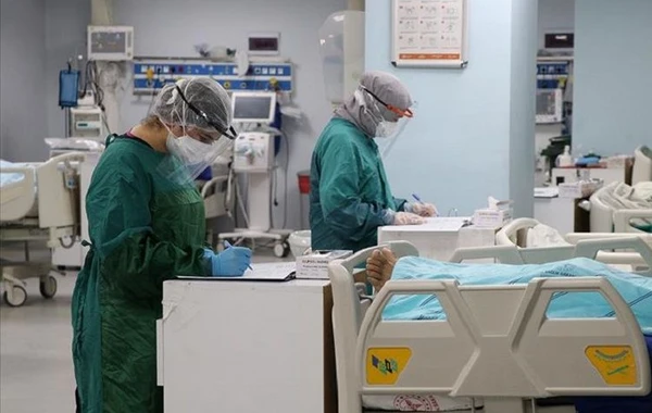 Türkiyədə daha 76 nəfər koronavirusdan ölüb