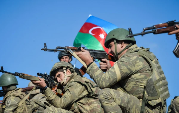 Müdafiə Nazirliyi döyüşlərin bu istiqamətlərdə davam etdiyini açıqladı