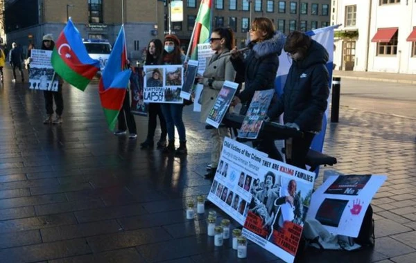 Helsinkidə erməni terroruna etiraz edilib - FOTO