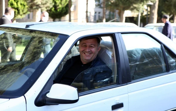 Müharibə əlillərinə minik avtomobilləri verilib - FOTO