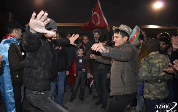 Azərbaycan xalqı tarixi qələbəni qeyd edir - Ağdamdan REPORTAJ