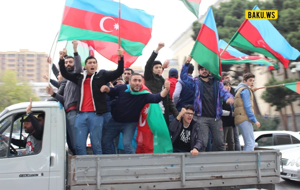 Azərbaycan Böyük Qələbəni qeyd edir! - FOTO