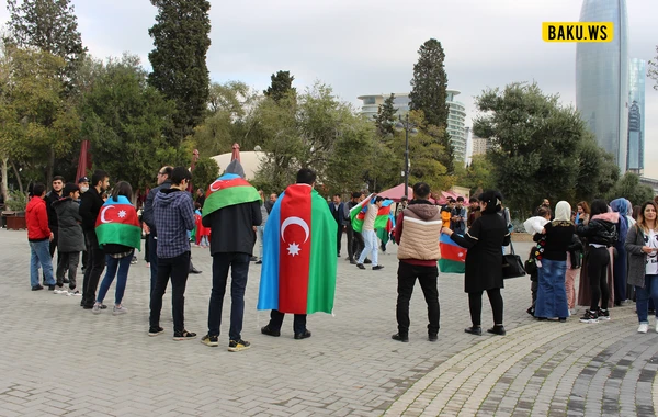 Azərbaycan Böyük Qələbəni qeyd edir! - FOTO