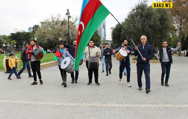 Azərbaycan Böyük Qələbəni qeyd edir! - FOTO