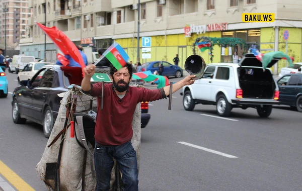 Azərbaycan Böyük Qələbəni qeyd edir! - FOTO