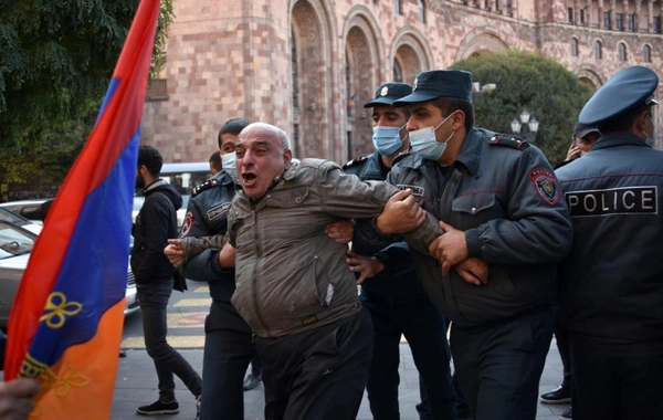 İqtisadiyyatı çökən, ordusu məhv olan və baş naziri qaçan Ermənistan - FOTO