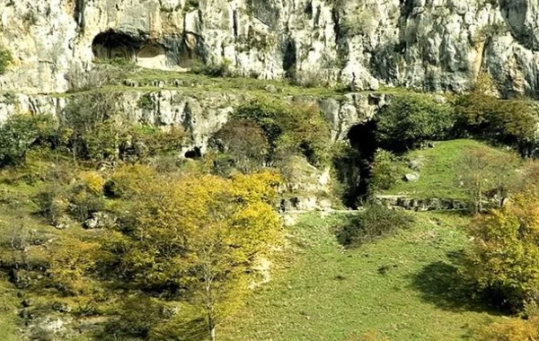 Ermənilər Azıx mağarasında qanunsuz arxeoloji qazıntı işləri aparıblar - FOTO