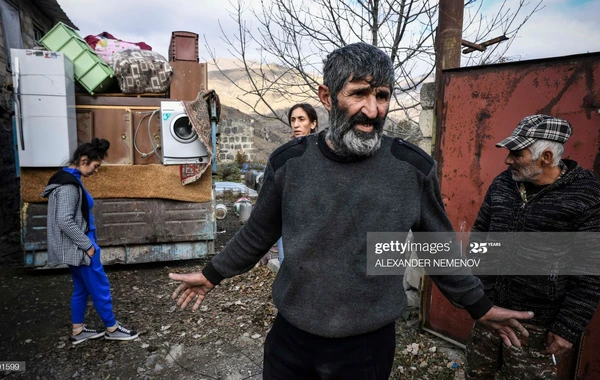 Ermənilər Qarabağı boşaldıb Yerevana qaçırlar - FOTO