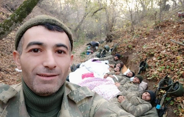 Əsgərimiz bu mesajı ilə hamını kövrəltdi - FOTO