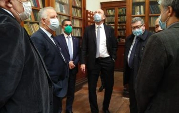 Fransalı deputatlar Bakıdakı erməni kilsəsində olublar - FOTO