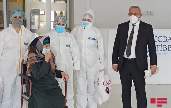 Azərbaycanda 110 yaşlı qadın koronavirusdan sağalıb - FOTO