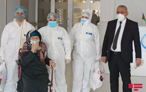 Azərbaycanda 110 yaşlı qadın koronavirusdan sağalıb - FOTO