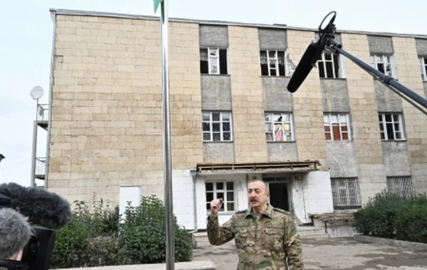 İlham Əliyev və Mehriban Əliyevanın Füzuli və Cəbrayıl səfərindən görüntülər - FOTO