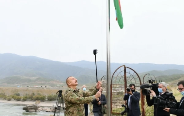 İlham Əliyev və Mehriban Əliyevanın Füzuli və Cəbrayıl səfərindən görüntülər - FOTO