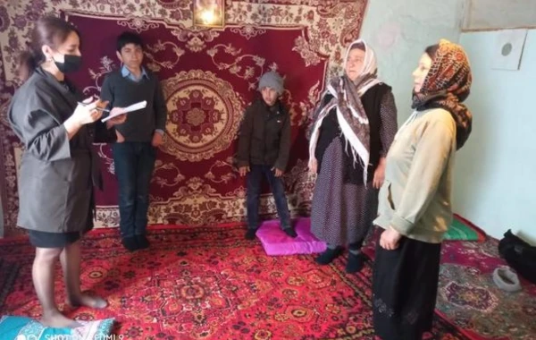 Xocavənd uğrunda döyüşlərdə həlak olmuş şəhidin ailəsinin mənzil və sosial problemləri həll olundu - FOTO