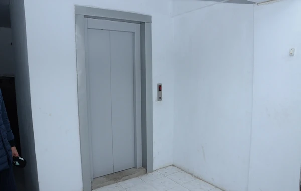 Bakıya yeni liftlər gətirilib - FOTO