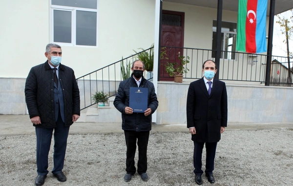 Şəhid ailələrinə və Qarabağ müharibəsi əlillərinə evlər verildi - FOTO