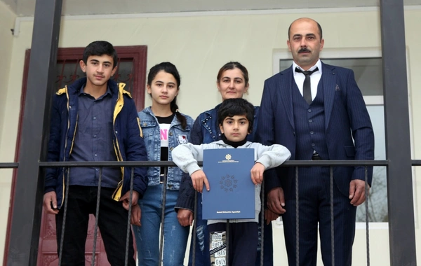 Şəhid ailələrinə və Qarabağ müharibəsi əlillərinə evlər verildi - FOTO