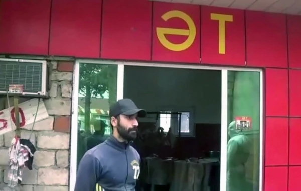 Polis koronavirus xəstəsini işlədiyi ət dükanında aşkarladı