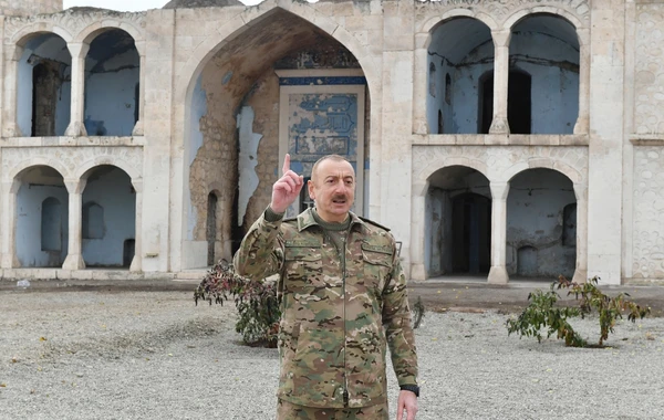 Prezident İlham Əliyev və birinci xanım Mehriban Əliyeva işğaldan azad edilmiş Ağdam şəhərində olublar - FOTO