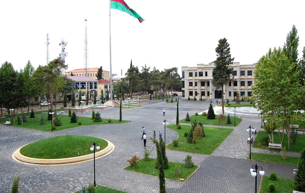 Həbs edilən icra başçısının işçiləri eyni gündə öldü