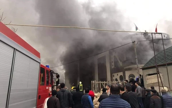 FHN: Bakıda baş verən yanğın söndürülüb - VİDEO - YENİLƏNİB
