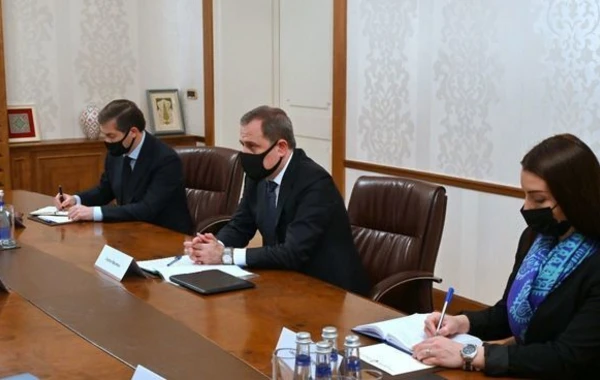 Глава МИД встретился с президентом Международного фонда тюркской культуры и наследия
