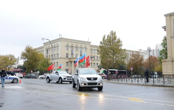 Жители Баку отметили освобождение Лачина, организовав автопробег - ФОТО