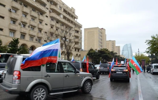 Жители Баку отметили освобождение Лачина, организовав автопробег - ФОТО