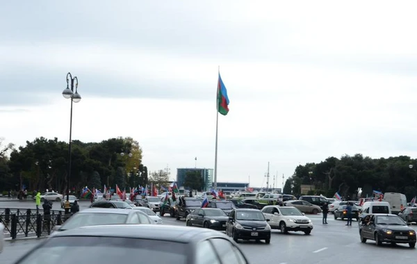 Жители Баку отметили освобождение Лачина, организовав автопробег - ФОТО