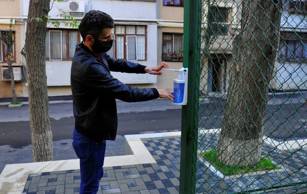 Bakıda abadlaşdırılan növbəti həyət sakinlərin istifadəsinə verildi - FOTO