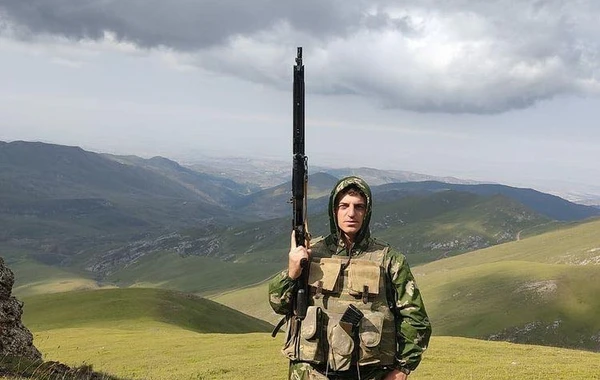 “Mübariz İbrahimovun şəhid olduğu postu alanda 7 saat döyüşdük” - “Rembo” ləqəbli qazi