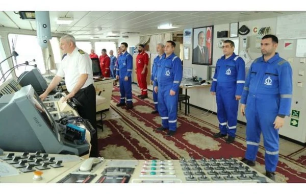Azərbaycan dənizçiləri şəhidləri anım dəqiqəsinə qoşulublar - FOTO/VİDEO