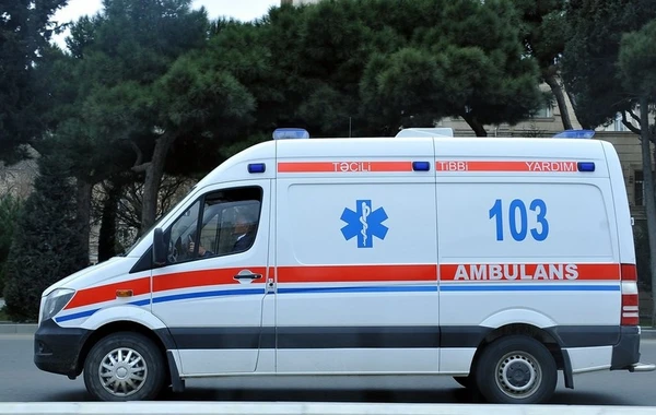 Abşeronda ana və qızı yol qəzasında yaralandı