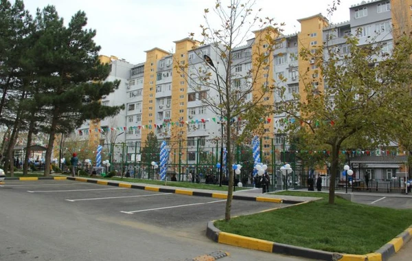 Bakıda “Bizim həyət” layihəsi çərçivəsində daha bir həyət abadlaşdırılıb - FOTO