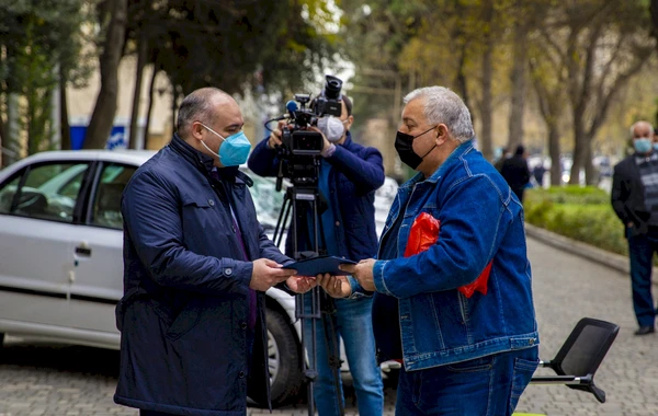 Müharibə əlillərinə yeni avtomobillər təqdim edildi - FOTO