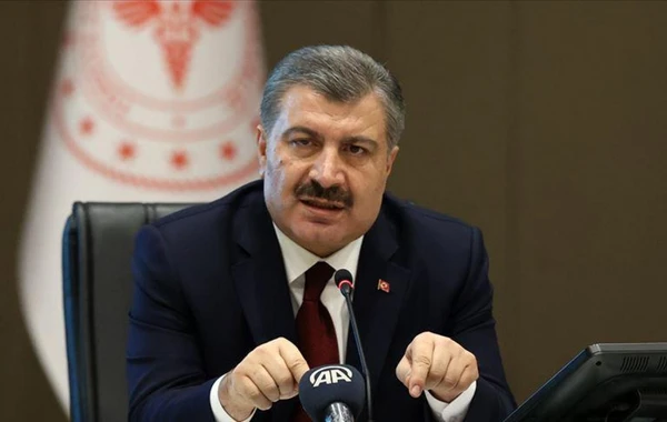 Səhiyyə naziri: Türkiyəyə koronovirus peyvəndi hissə-hissə gətiriləcək