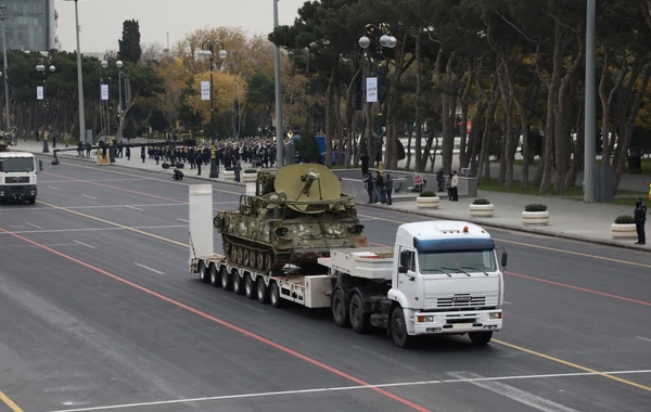 Bakıda keçirilən Zəfər paradı FOTOlarda
