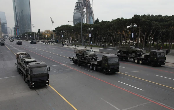 Bakıda keçirilən Zəfər paradı FOTOlarda