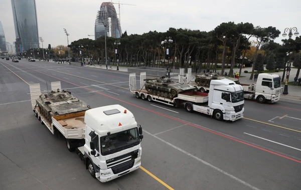 Bakıda keçirilən Zəfər paradı FOTOlarda