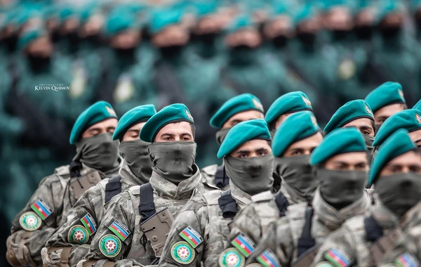 Zəfər paradından möhtəşəm FOTO-lar