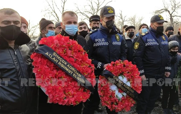 Qaxda şəhid dəfn olunub - FOTO