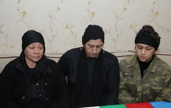 Şəhid bacısı: “Nişanlısına söz vermişdi ki, məni qəhrəman kimi qarşılayacaqsınız, elə də oldu...” - FOTO