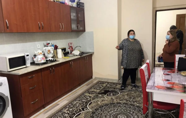 Qazi Elçin Səmədovun ailəsinə ev verildi - FOTO