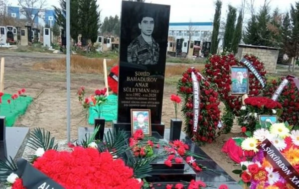Səkkiz gün mühasirədə qalan, Zəfər günü şəhid olan Anar Bahadurov