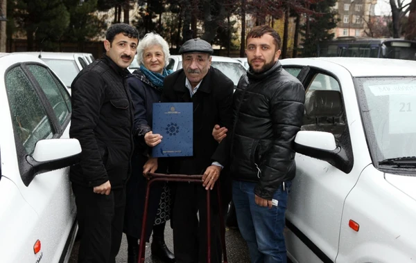 Инвалидам Карабахской войны передано еще 50 автомобилей - ФОТО