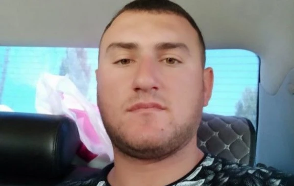 Отец пропавшего без вести солдата ждет новостей о сыне - ФОТО