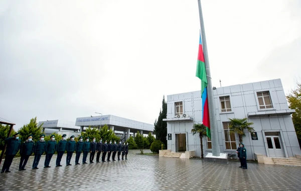 Biləsuvar gömrük postunda 35 metr hündürlüyündə bayraq dalğalanacaq - FOTO