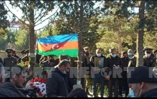 Vətən müharibəsində şəhid olan əsgər Sumqayıtda dəfn edildi - FOTO